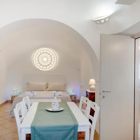 Trulli Relais * Кастеллана-Гротте